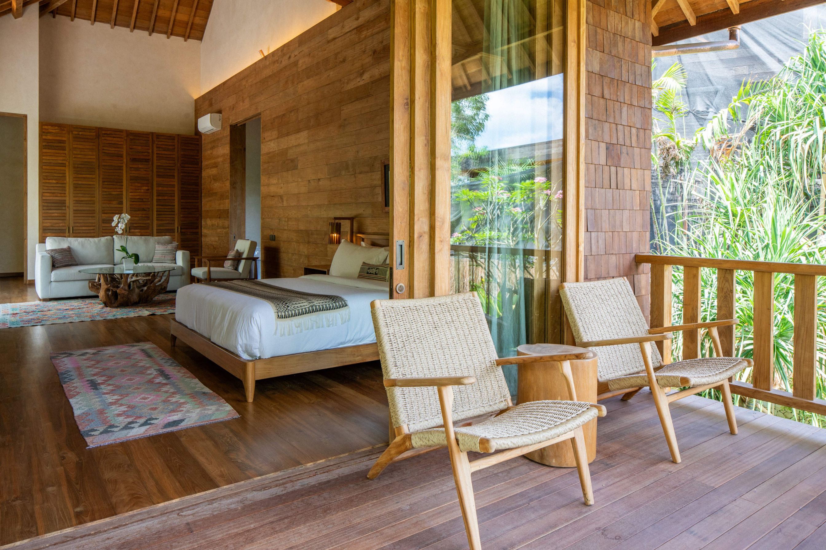 Residence 11 - Master Bed Balcony
