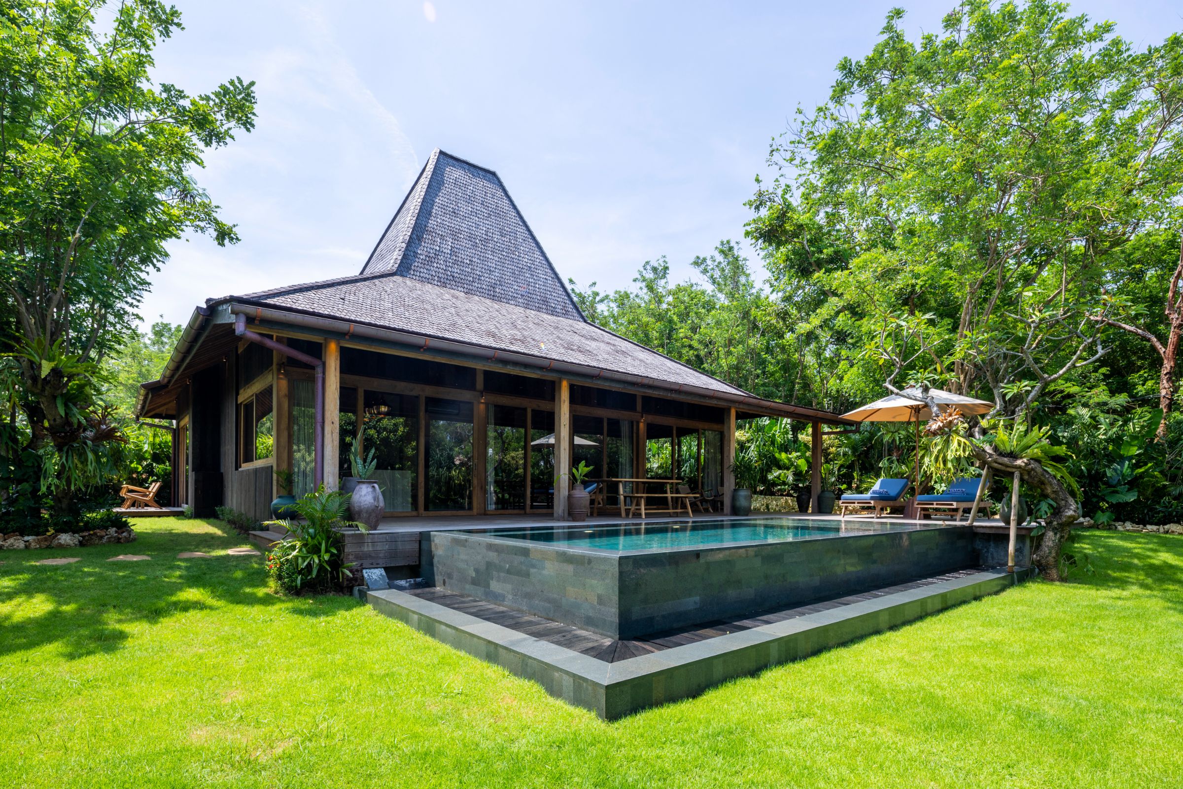 Uluwatu Surf Villas - Residence 28