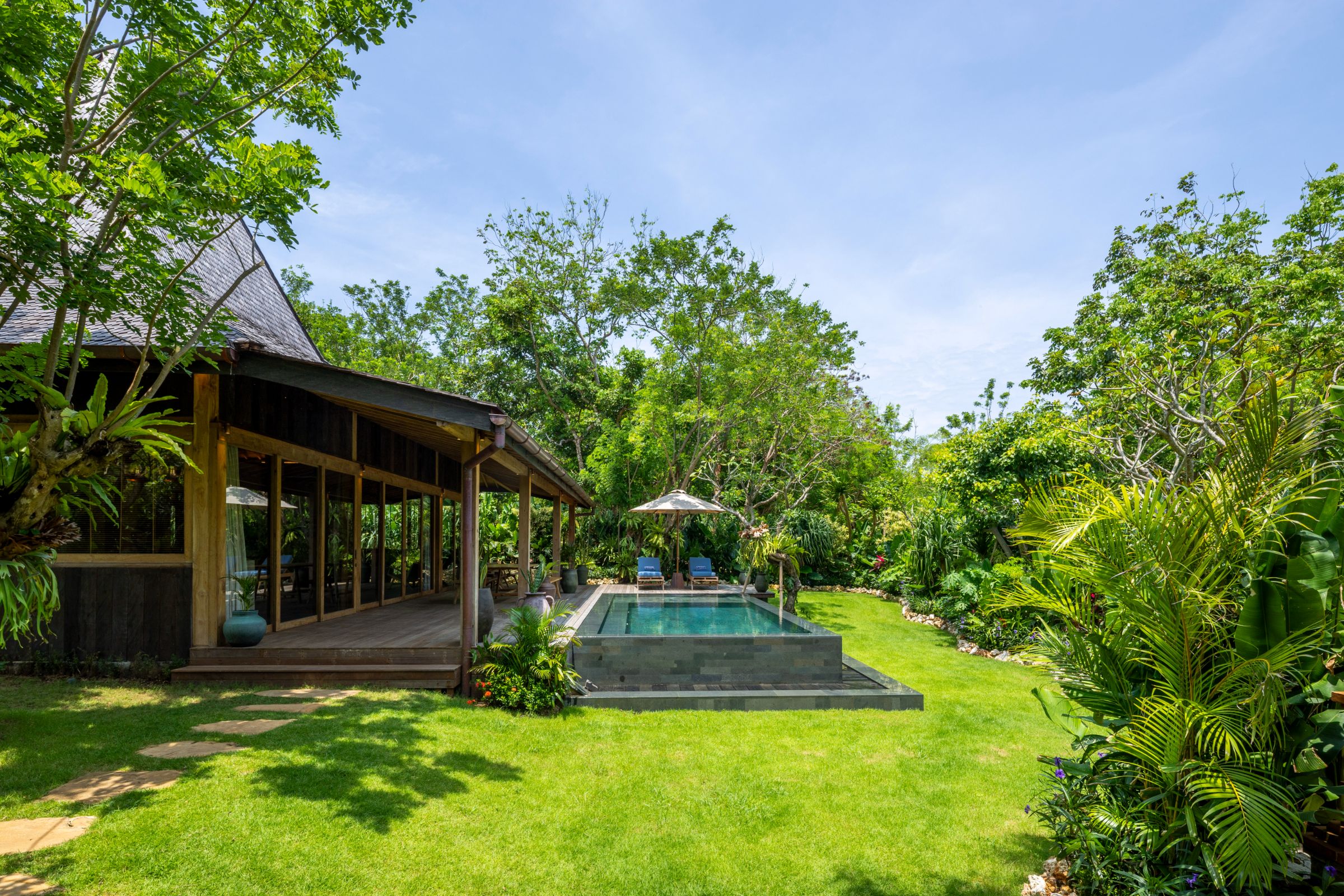 Uluwatu Surf Villas - Residence 28